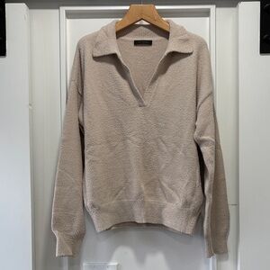 Ann Taylor Beige Cream Collared V-Neck Cozy Sweater Size Medium